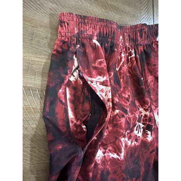 Under Armour Mens Size Small Training Red Black White Athletic Loose Fit Shorts - Picture 6 of 14